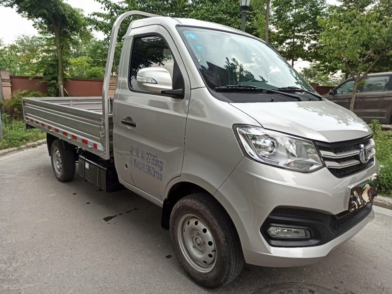 成都20年长安汽车星卡2