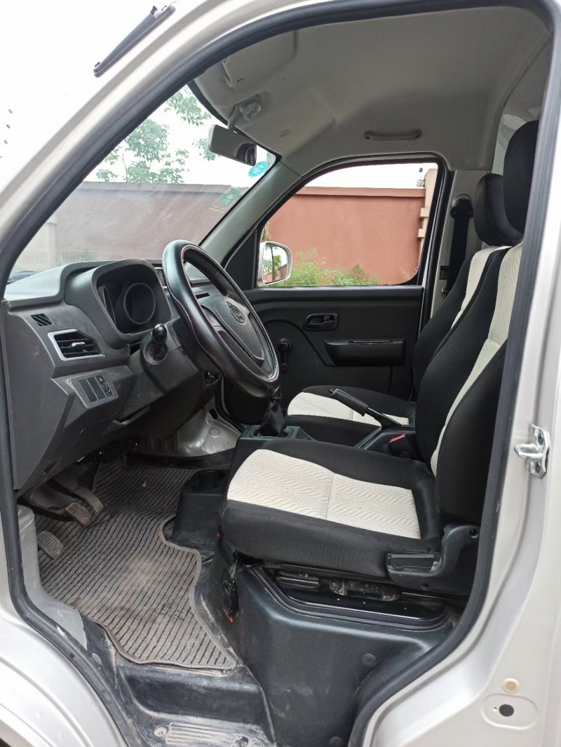 成都20年长安汽车星卡4