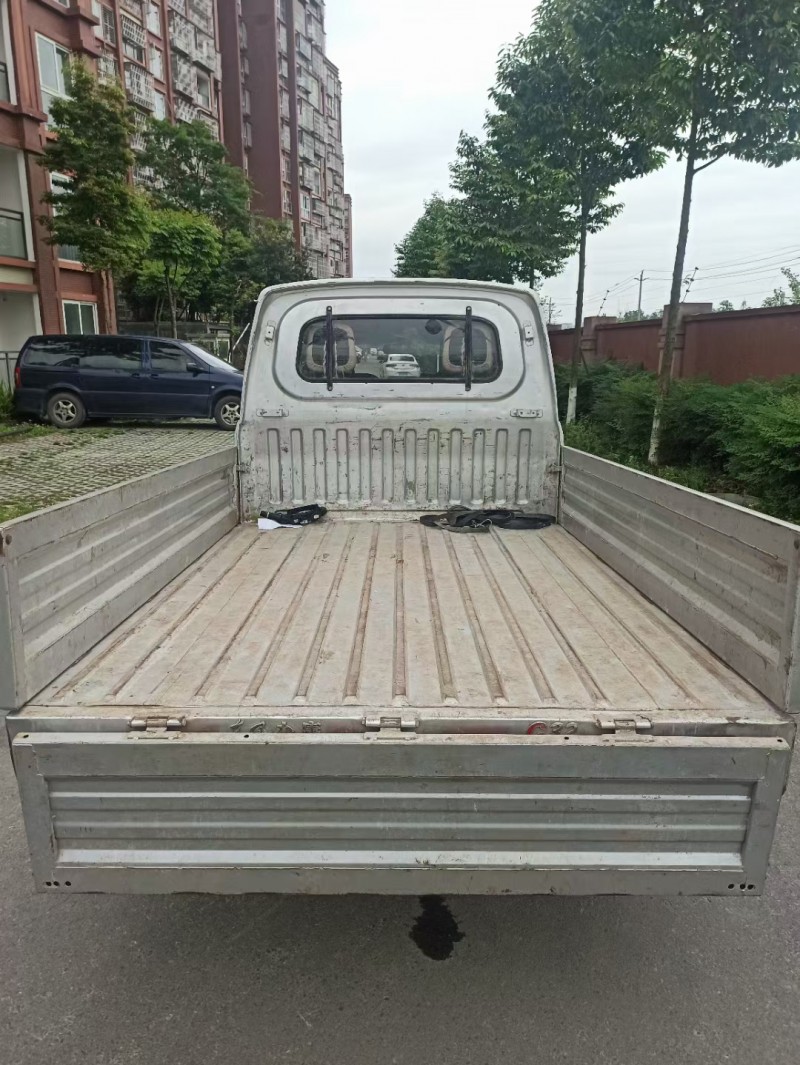 成都18年东风小康9