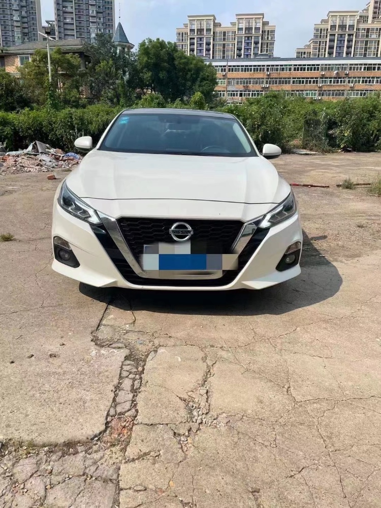 宜春20年日產天籟1
