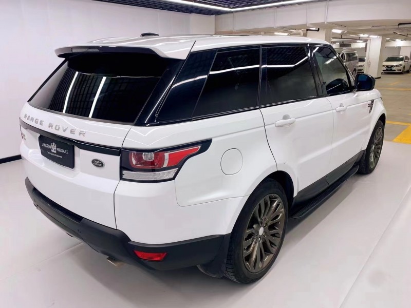 保定14年路虎揽胜运动8