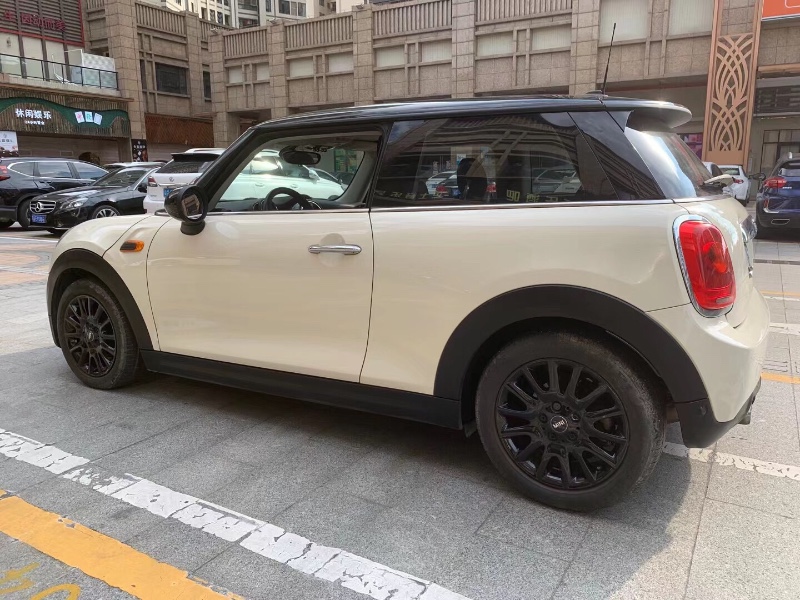 佛山18年寶馬MINI3