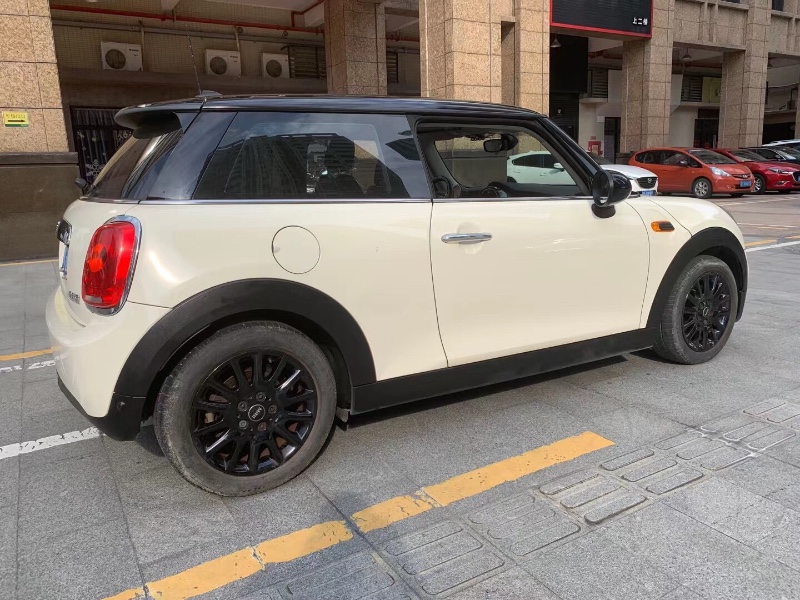 佛山18年寶馬MINI2