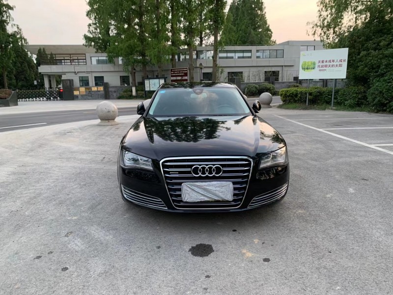 徐州13年奥迪A8L1