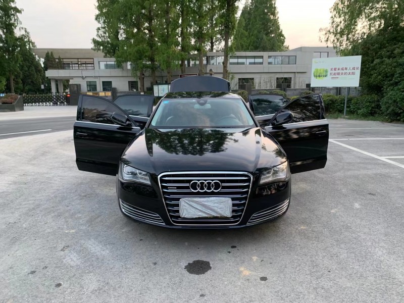 徐州13年奥迪A8L2