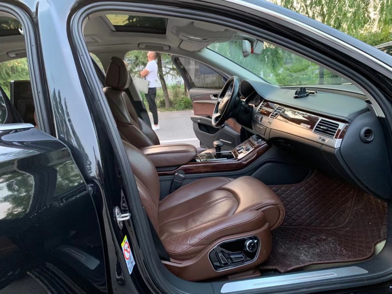 徐州13年奥迪A8L6