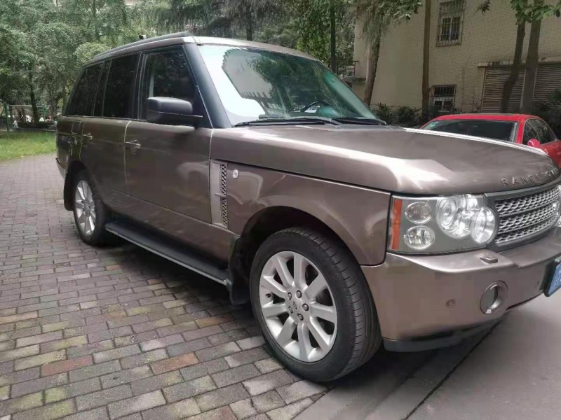 成都06年路虎揽胜运动1