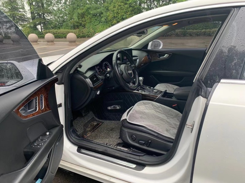 徐州13年奥迪A75