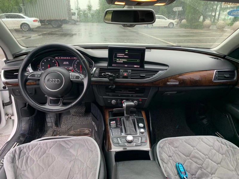 徐州13年奥迪A77