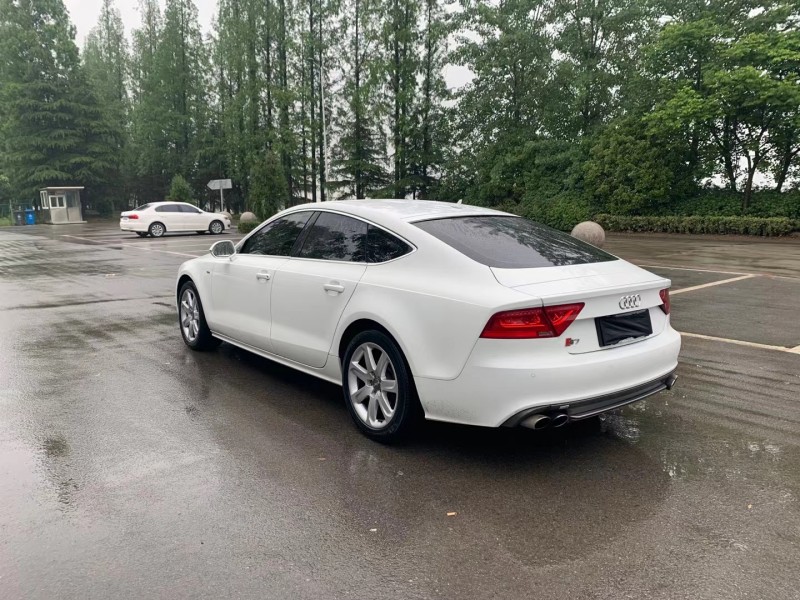 徐州13年奥迪A78