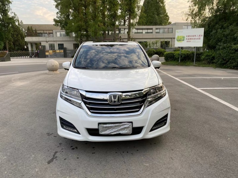 徐州17年本田艾力绅1