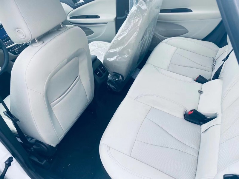 青岛20年别克威朗5