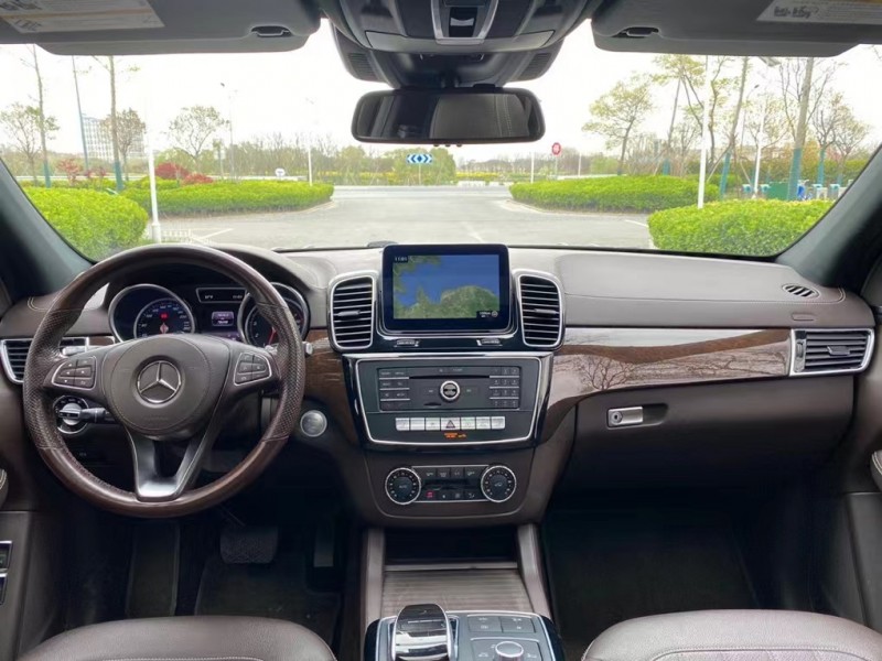 盐城19年奔驰GLS2