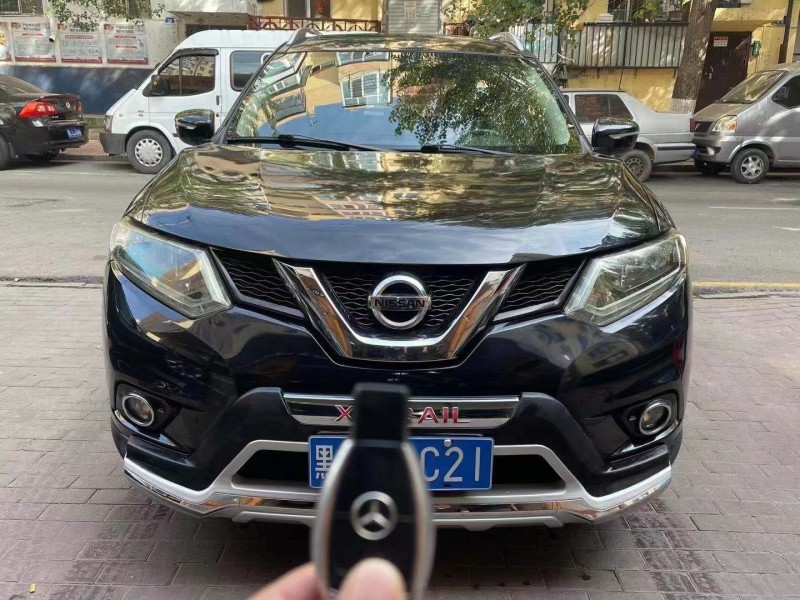 哈爾濱15年日產奇駿1