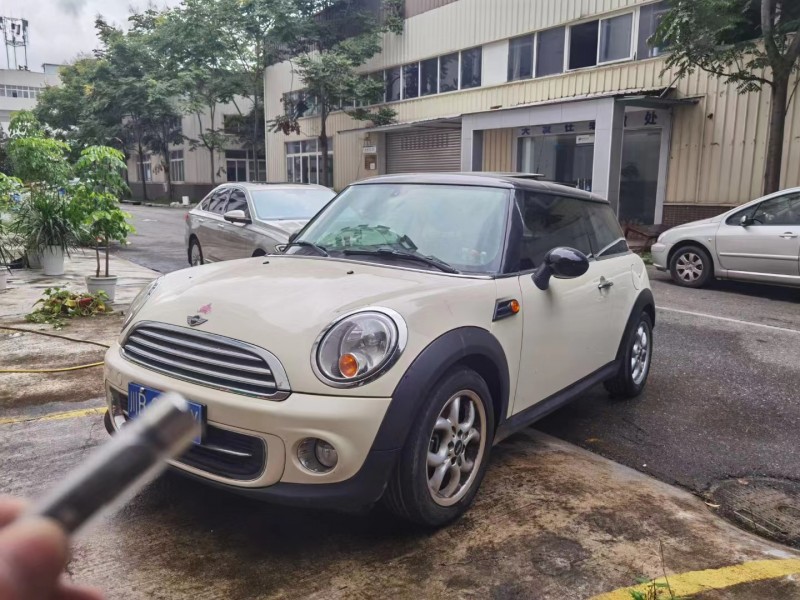 成都13年寶馬MINI1