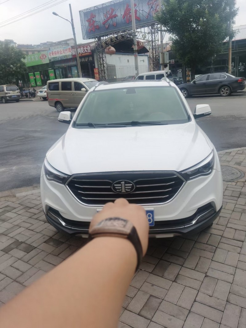 呂梁19年奔騰X403