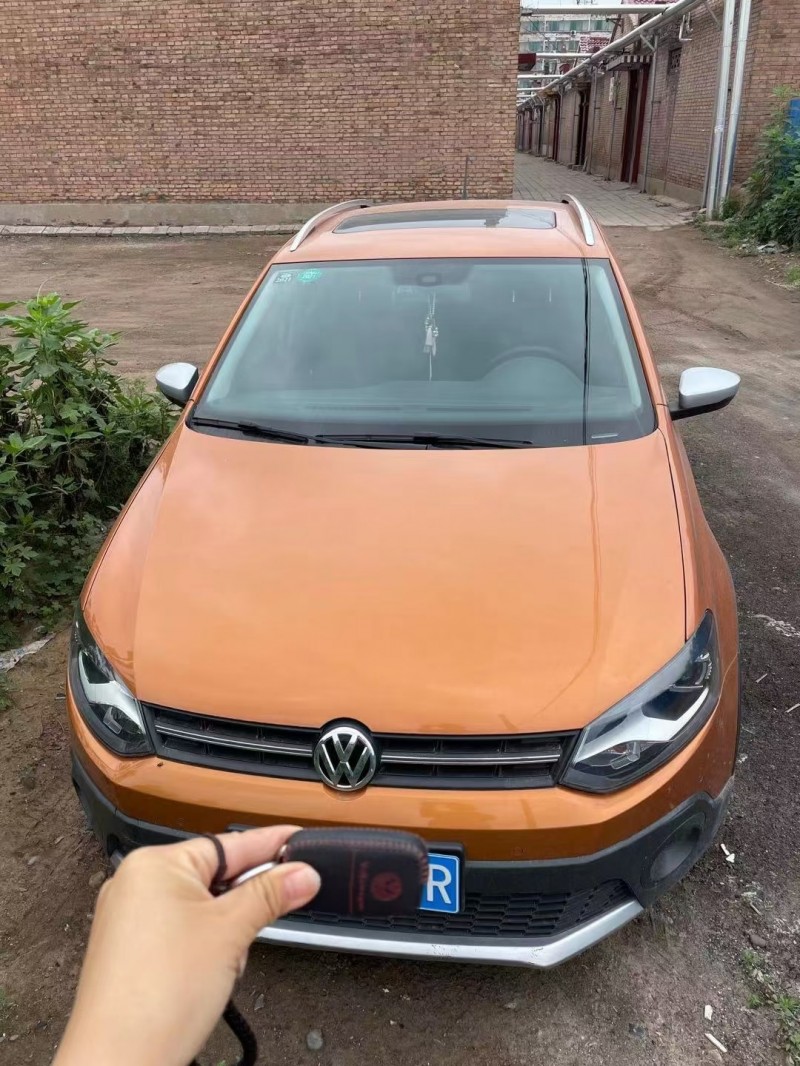 呂梁17年大眾polo1