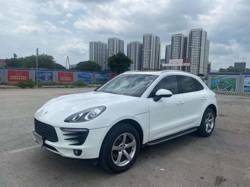 南寧15年保時捷Macan3