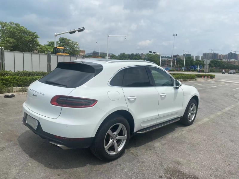 南寧15年保時捷Macan7