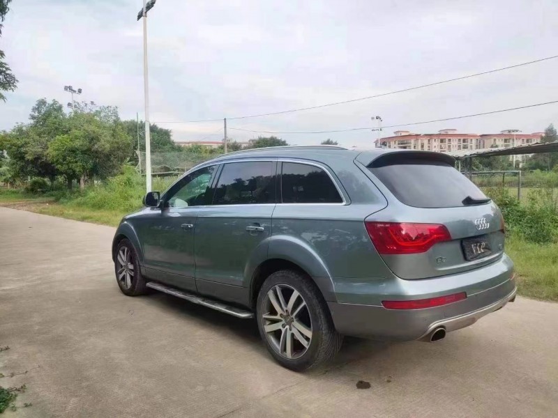 珠海10年奧迪Q75