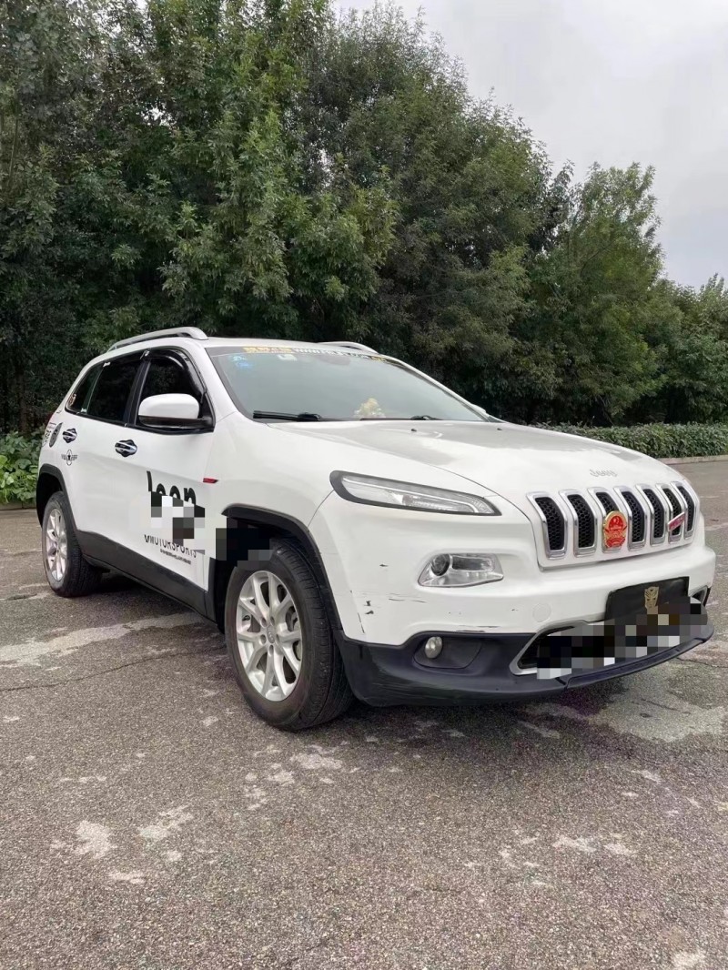 棗莊18年Jeep自由光2