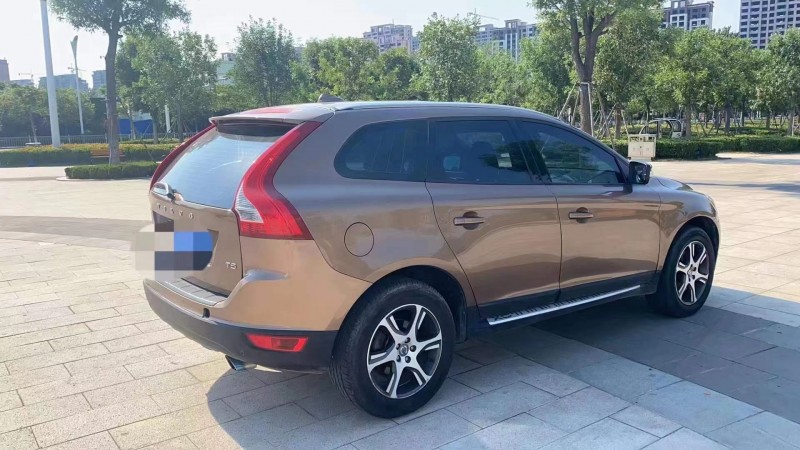 濰坊13年沃爾沃XC608
