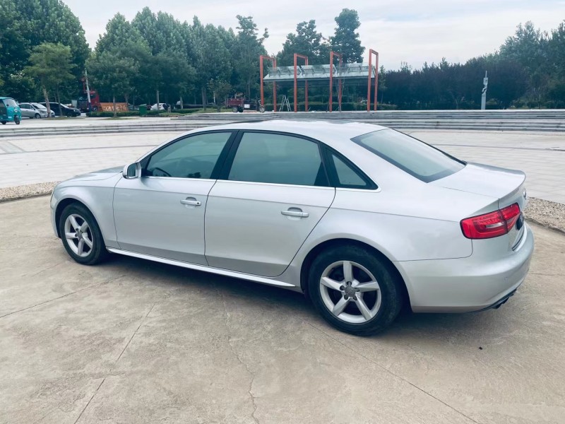 青岛13年奥迪A4L7