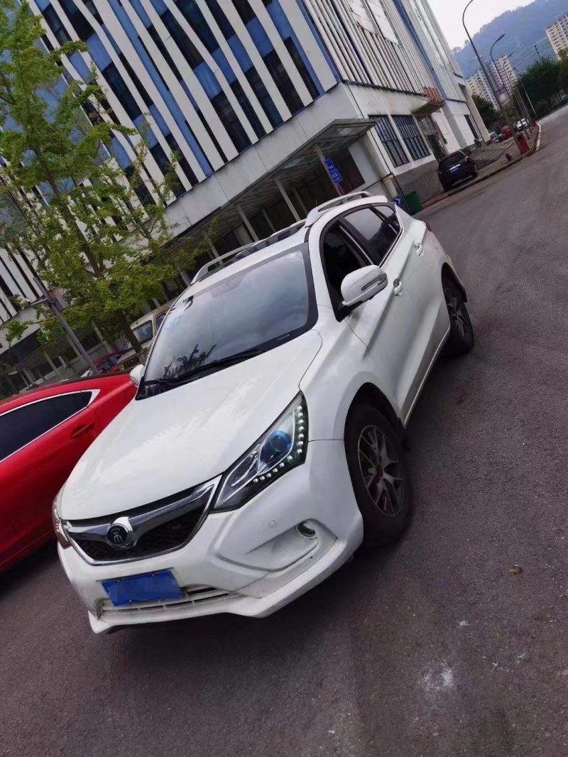 成都17年比亚迪宋7