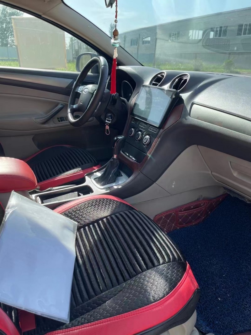 徐州12年福特蒙迪欧-致胜7