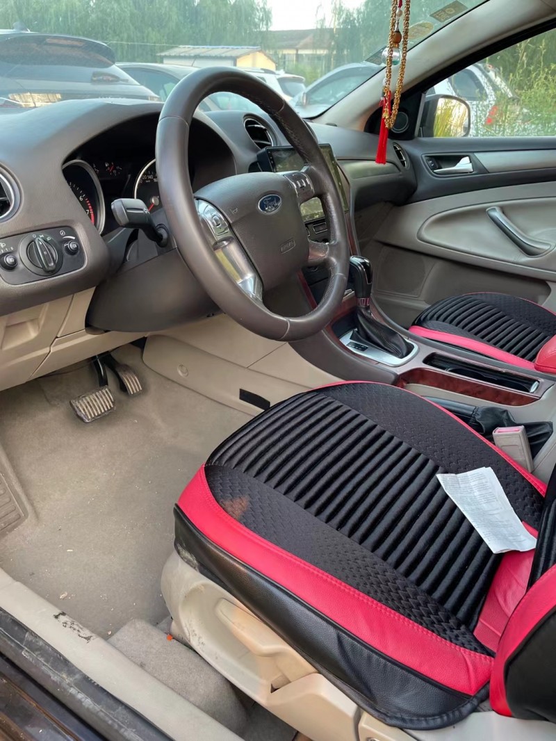 徐州12年福特蒙迪欧-致胜8