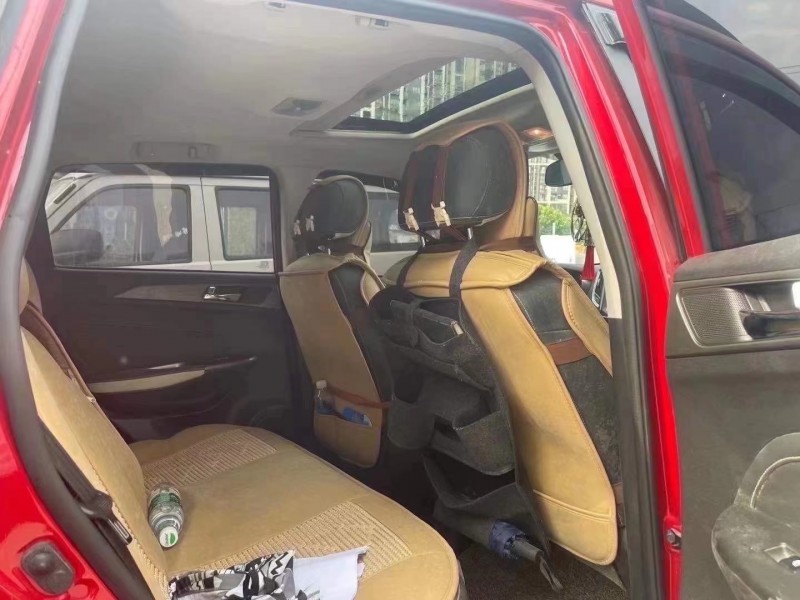 重慶17年長安汽車CS358