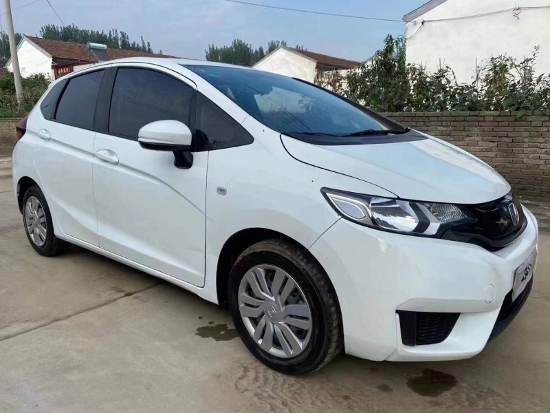 保定16年本田飞度2