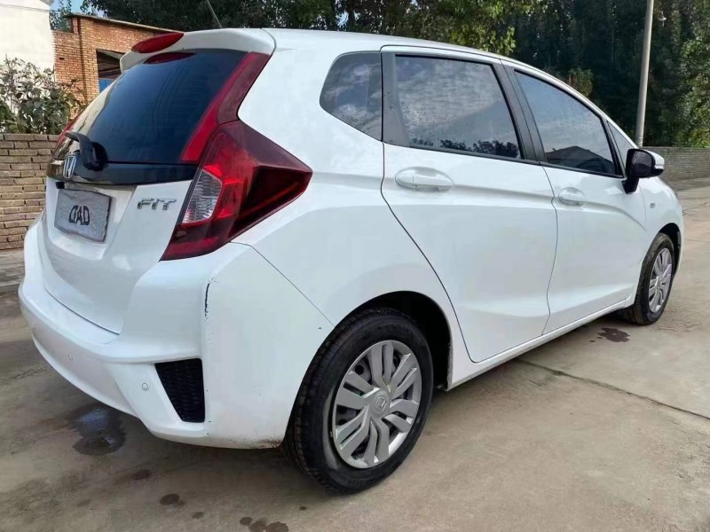 保定16年本田飞度7