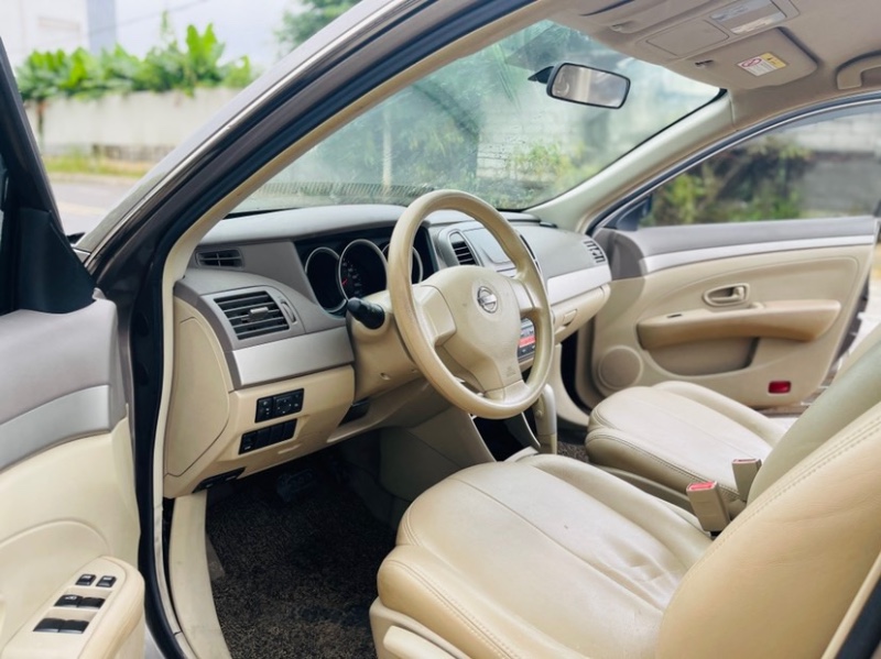 东莞16年日产轩逸4