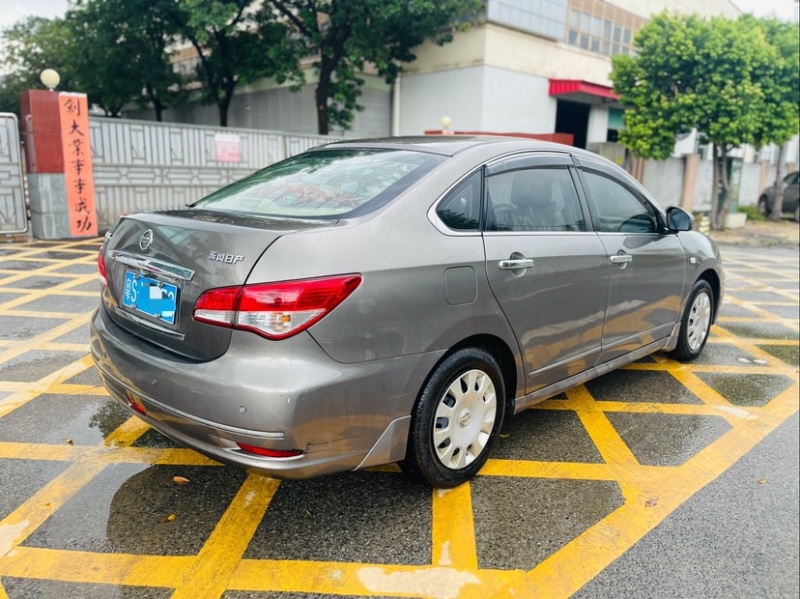 东莞16年日产轩逸1