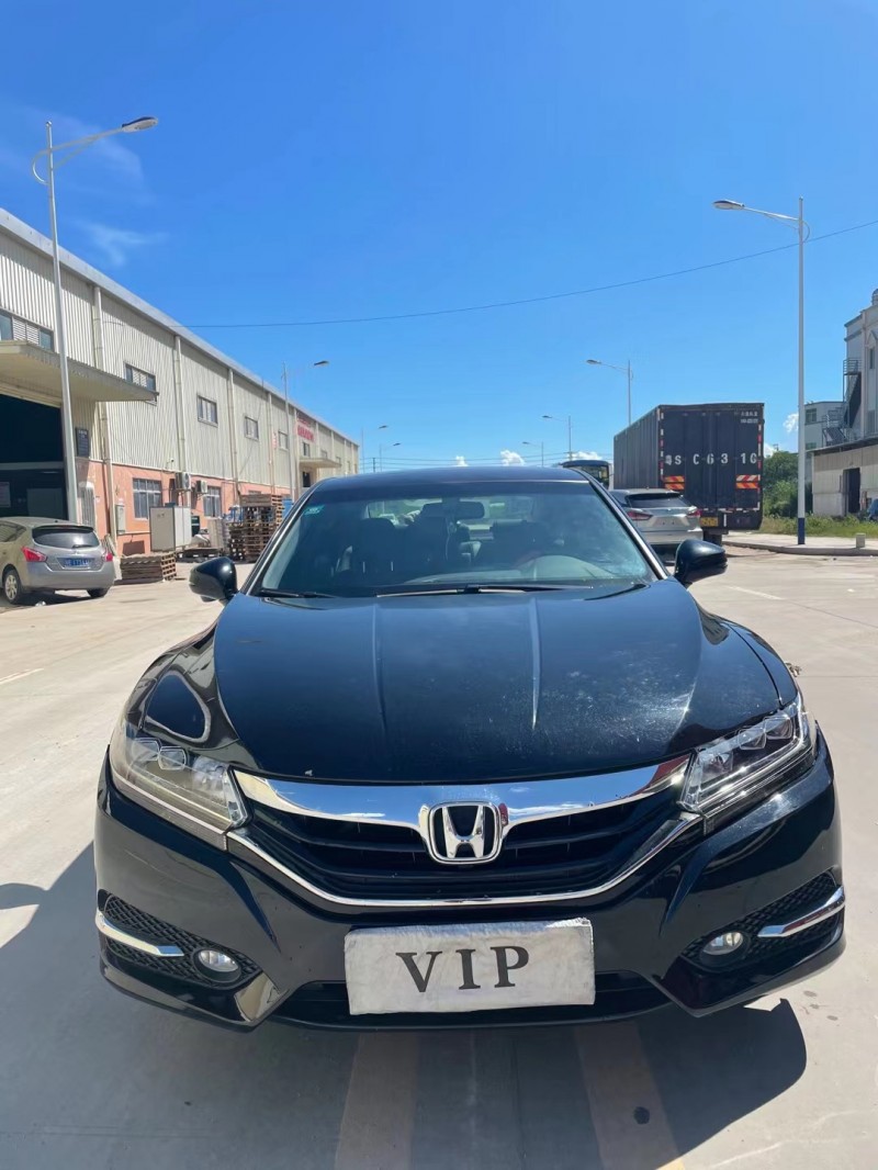 东莞18年本田思铂睿1