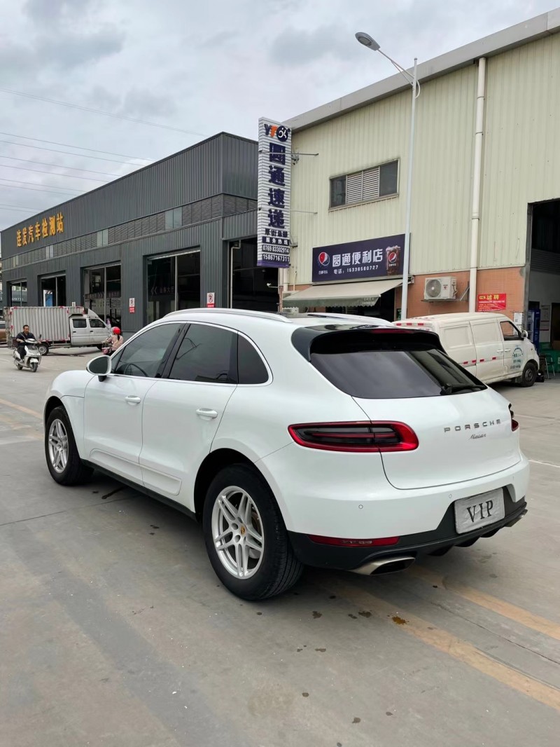 东莞16年保时捷Macan8