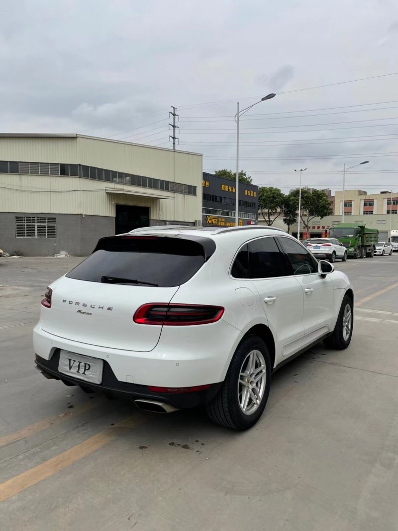 东莞16年保时捷Macan9