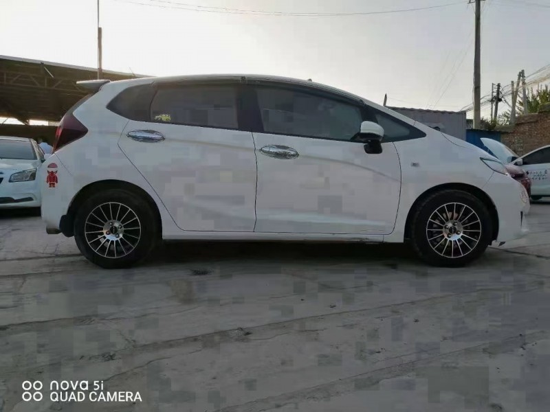 邢台17年本田飞度3