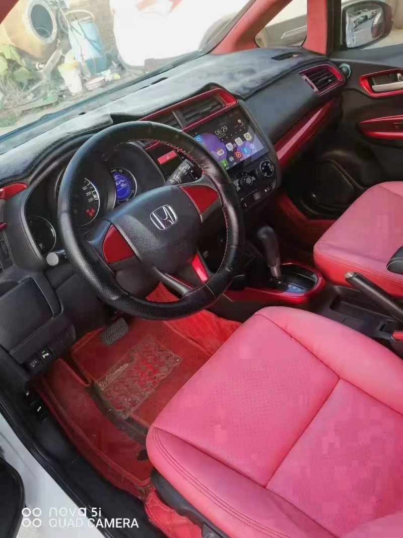 邢台17年本田飞度4