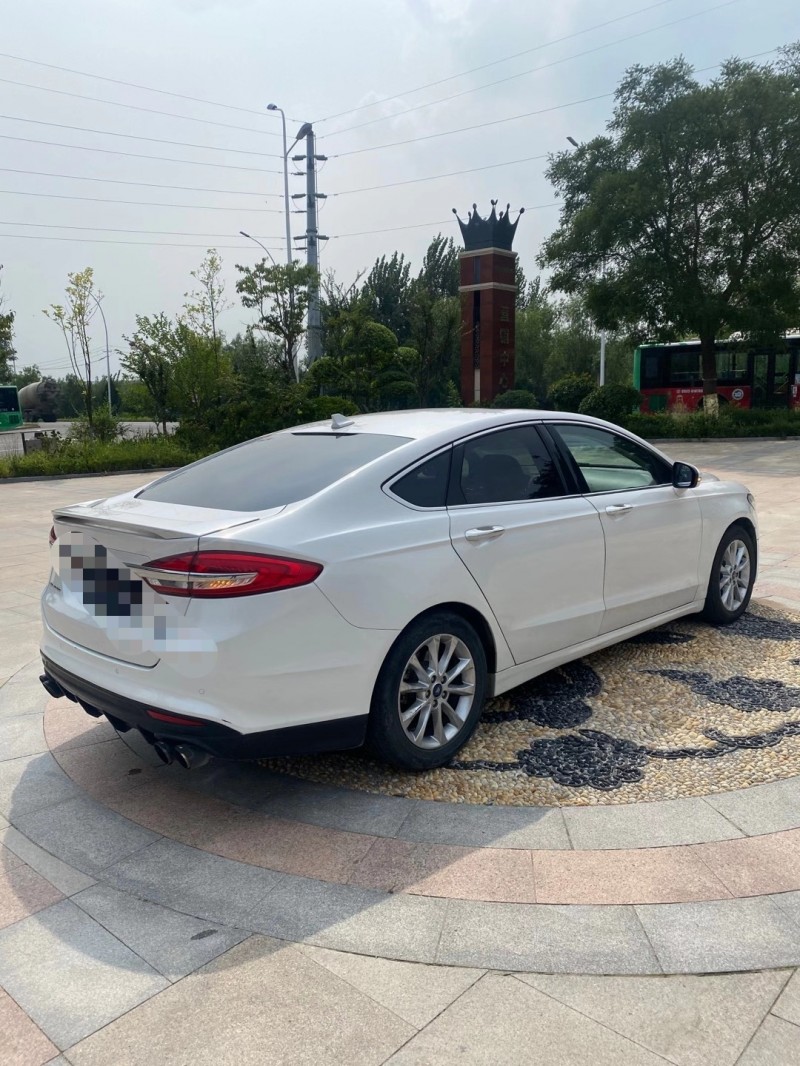 青岛17年福特蒙迪欧8