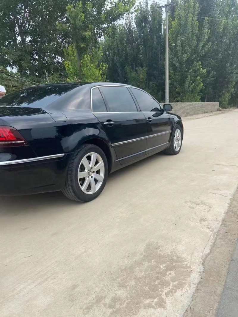 保定14年大众辉腾7