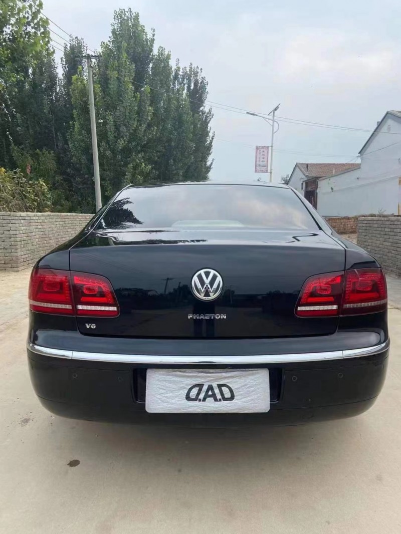 保定14年大众辉腾9