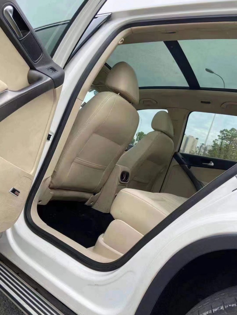 成都12年大众途观7