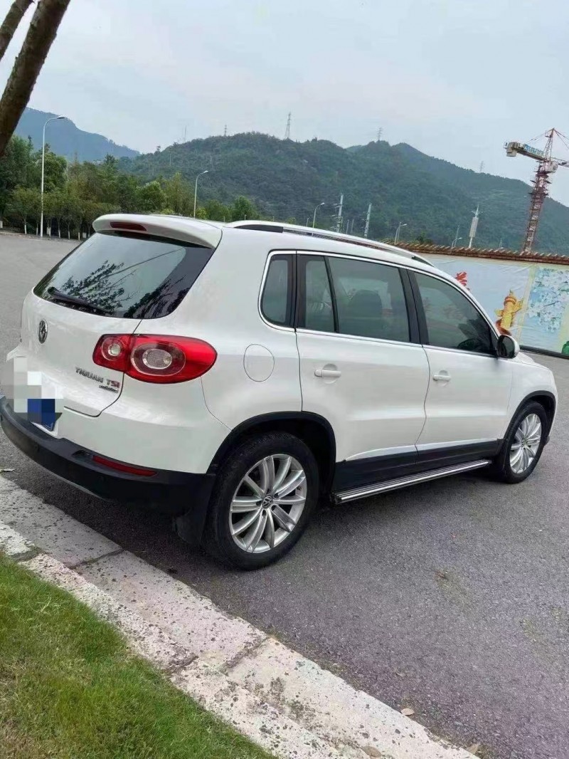 成都12年大众途观8