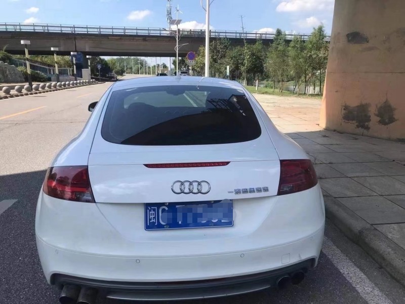 岳陽12年奧迪TT7