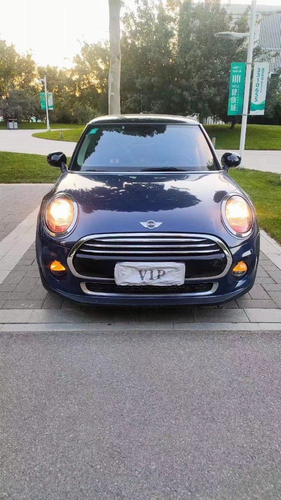唐山15年寶馬MINI1