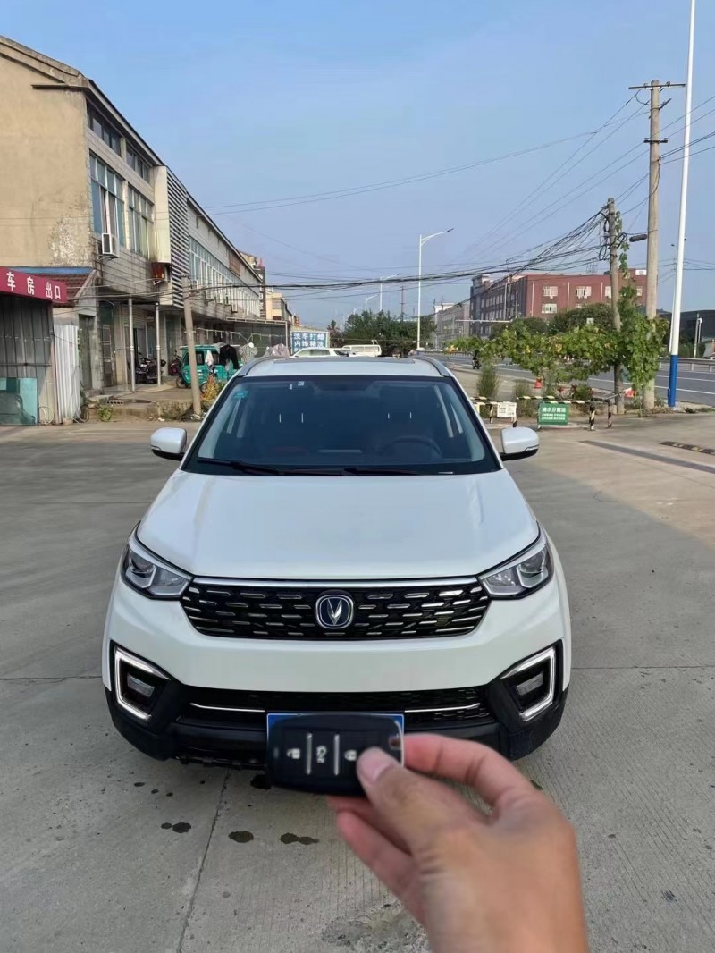 南京19年長安汽車CS551