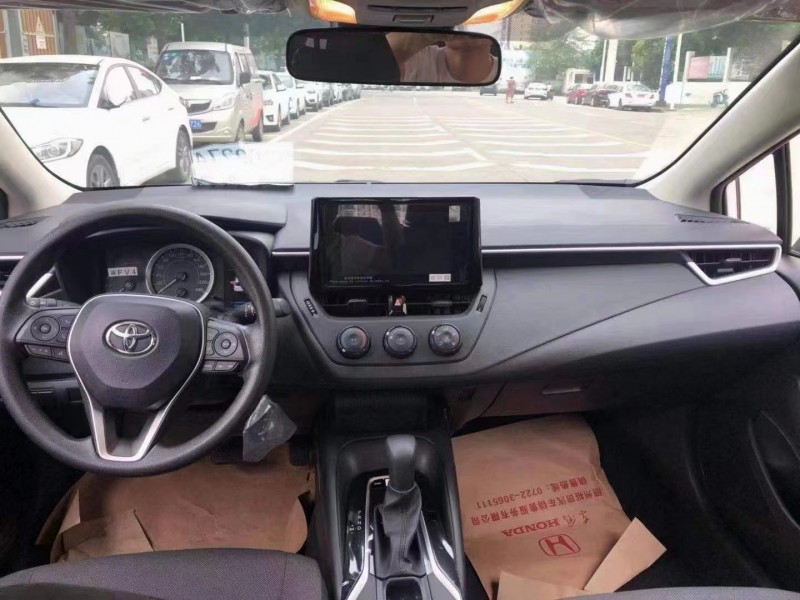 武汉21年丰田卡罗拉5