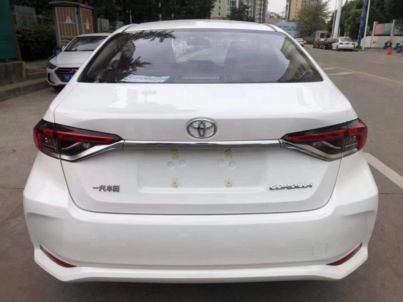 武汉21年丰田卡罗拉9